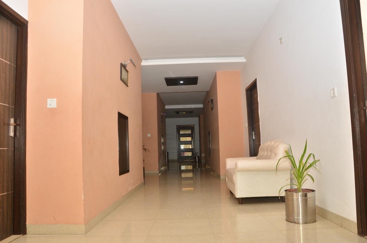 Hotel Milan Palace Amritsar Zewnętrze zdjęcie